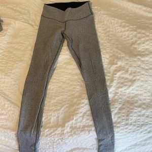 Lululemon leggings size 6
